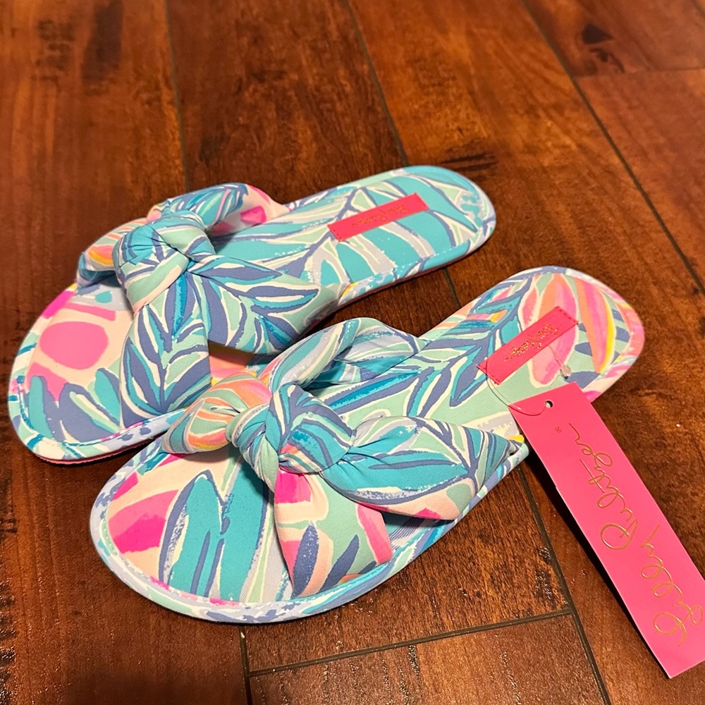 NWT Lilly Pulitzer Slippers Size Small/Medium